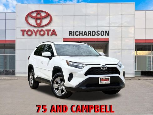 Used 2025 Toyota RAV4 XLE w/ Convenience Package FWD image 2