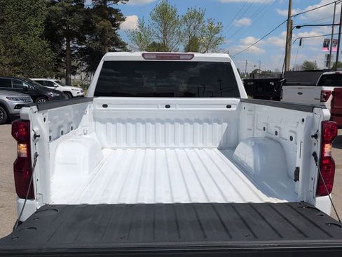 Used 2023 Chevrolet Silverado 1500 LT AWD/4WD image 21