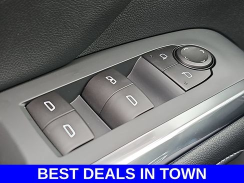 New 2026 Chevrolet Traverse LT w/ Midnight/Sport Edition FWD image 30