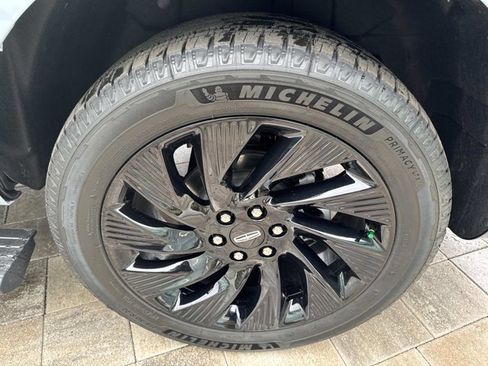 New 2026 Lincoln Navigator L Reserve w/ Jet Appearance Package image 33