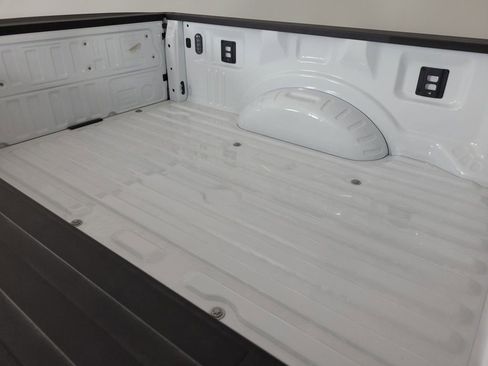 Used 2025 Ford F250 XL w/ FX4 Off-Road Package image 23