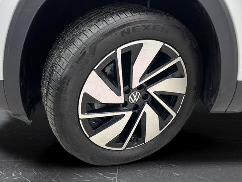 Used 2024 Volkswagen Atlas SE image 35