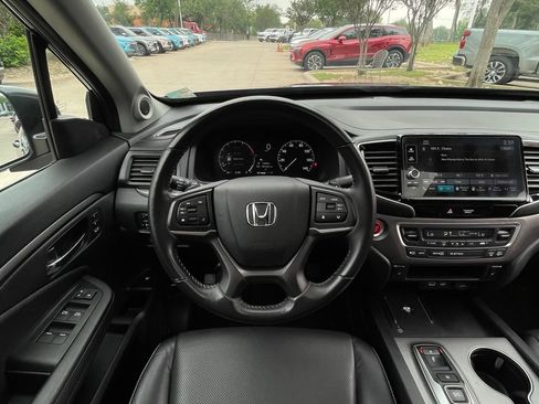 Used 2025 Honda Ridgeline RTL image 10