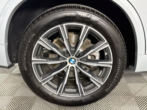 Used 2026 BMW X5 sDrive40i w/ M Sport Package RWD image 31
