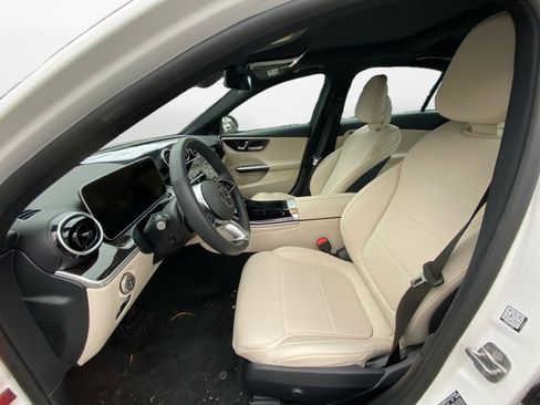 Certified 2025 Mercedes-Benz C 300 4MATIC Sedan image 9