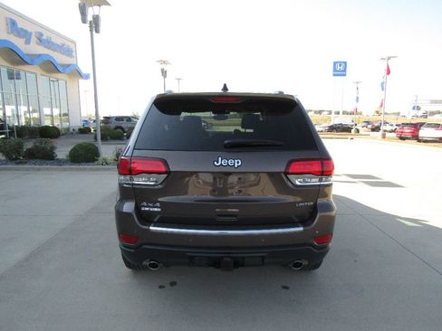 Used 2021 Jeep Grand Cherokee Limited w/ Trailer Tow Group IV image 6