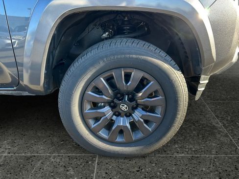 Used 2023 Toyota Tacoma Limited image 9