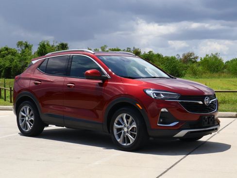 Used 2023 Buick Encore GX Essence w/ Experience Buick Package FWD image 6