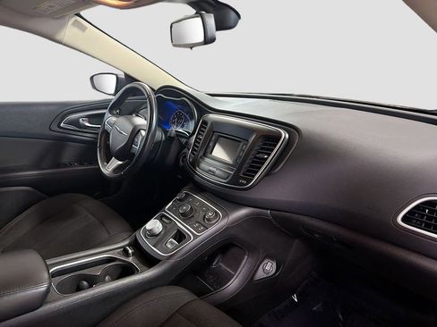 Used 2016 Chrysler 200 Limited w/ Convenience Group FWD image 27