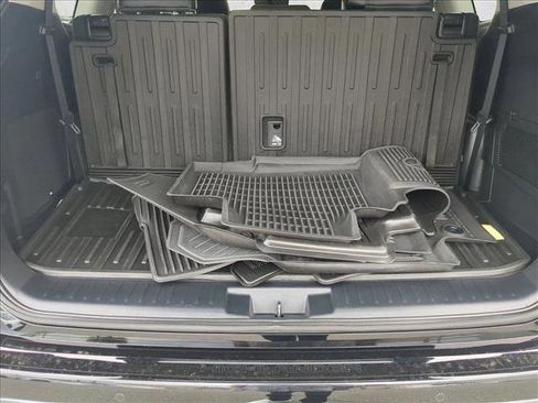 Used 2023 Toyota Highlander Limited image 6