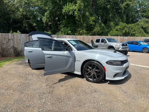 Used 2021 Dodge Charger R/T w/ Blacktop Package RWD image 41