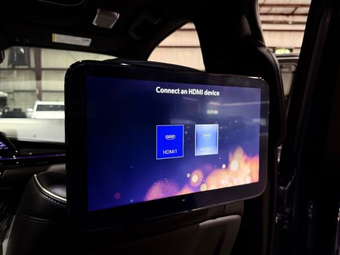 Used 2023 Cadillac Escalade V image 33