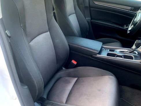 Used 2019 Honda Accord LX image 9