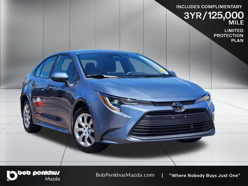 Used 2026 Toyota Corolla LE FWD image 1