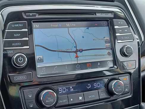 Used 2016 Nissan Maxima Platinum image 21