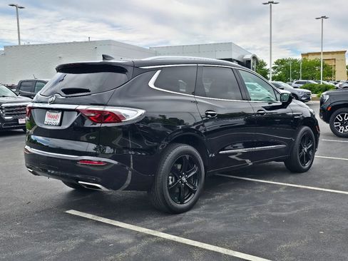 Used 2024 Buick Enclave Essence w/ Experience Buick Package AWD/4WD image 8