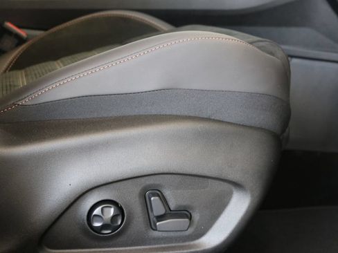 New 2025 Alfa Romeo Tonale AWD/4WD image 40