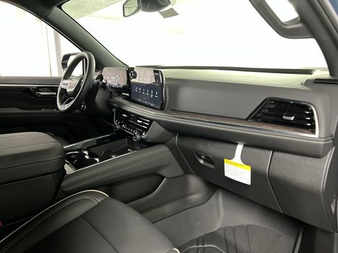 New 2025 Chevrolet Tahoe Premier image 64