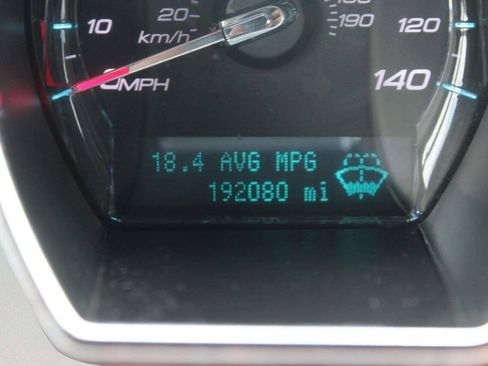 Used 2011 Ford Taurus Limited FWD image 9