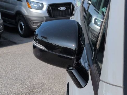Used 2023 Kia Sorento EX w/ Panoramic Sunroof Package FWD image 12