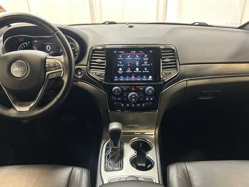 Used 2020 Jeep Grand Cherokee Limited AWD/4WD image 13