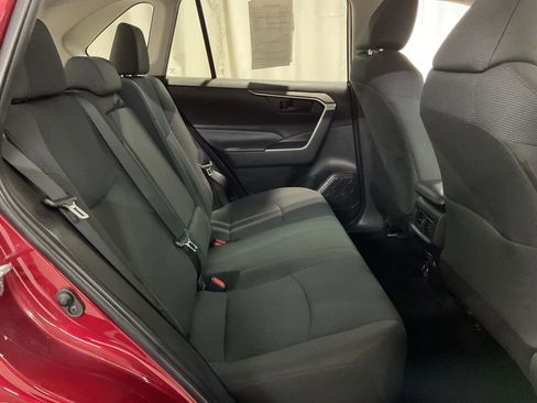 Used 2023 Toyota RAV4 LE AWD/4WD image 25