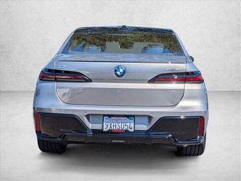 Used 2026 BMW i7 xDrive60 AWD/4WD image 6