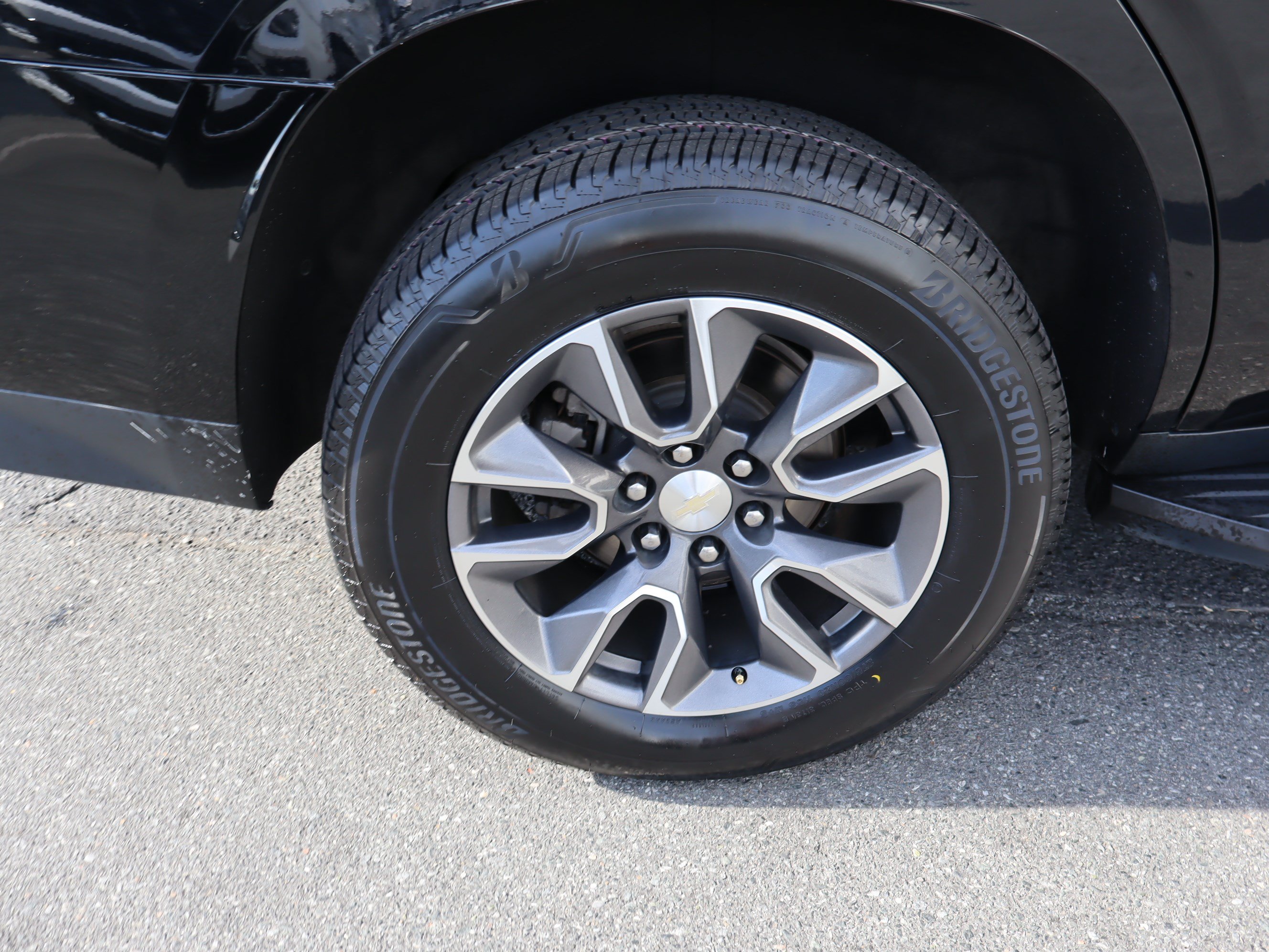 Used 2021 Chevrolet Tahoe LT w/ LT Signature Package RWD image 41