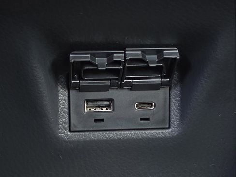 New 2026 Toyota Camry SE image 15