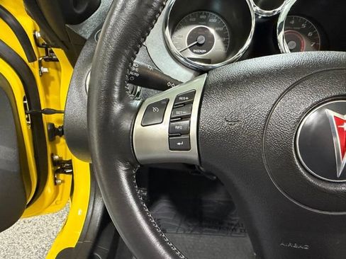 Used 2007 Pontiac Solstice GXP RWD image 18
