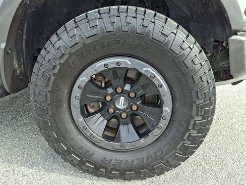 Certified 2018 Ford F150 Raptor w/ Equipment Group 802A Luxury image 8