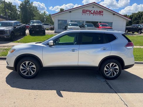 Used 2015 Nissan Rogue SL w/ SL Premium Package AWD/4WD image 2