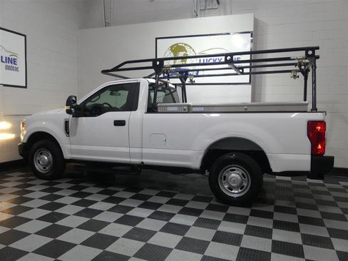 Used 2020 Ford F250 XL w/ Power Equipment Group image 7