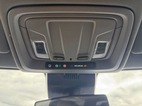 Used 2024 Chevrolet Silverado 1500 LT image 17