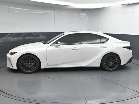 Used 2025 Lexus IS 300 w/ Premium Package RWD image 4