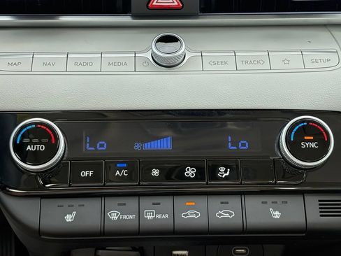 New 2026 Hyundai Elantra Limited FWD image 16