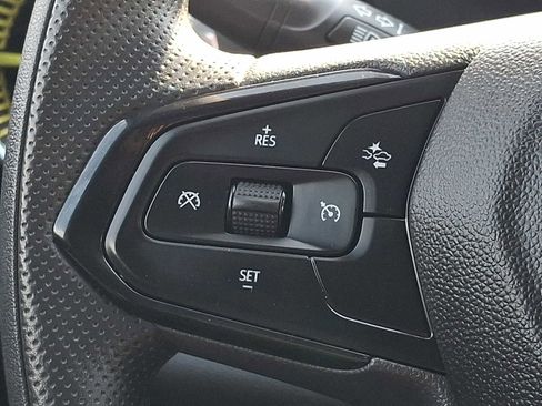 Used 2024 Chevrolet Trax LT FWD image 20