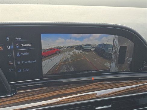 Used 2021 Cadillac Escalade ESV Premium Luxury image 11