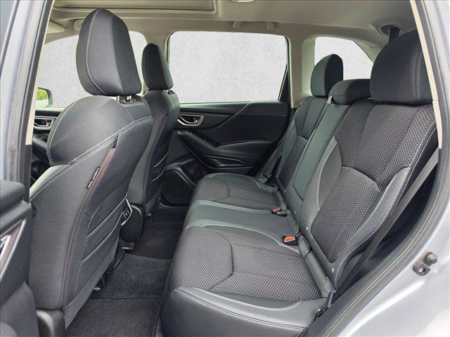 Used 2021 Subaru Forester Premium AWD/4WD image 17