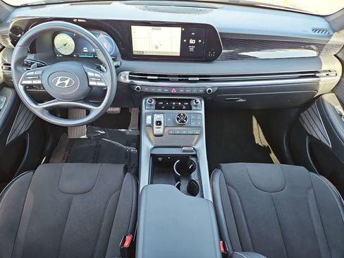 Used 2025 Hyundai Palisade Calligraphy AWD/4WD image 14