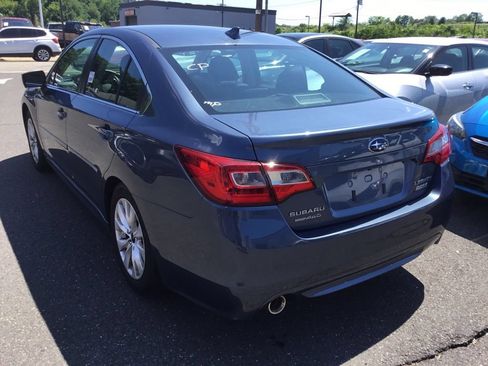 Used 2017 Subaru Legacy 2.5i Premium AWD/4WD image 4