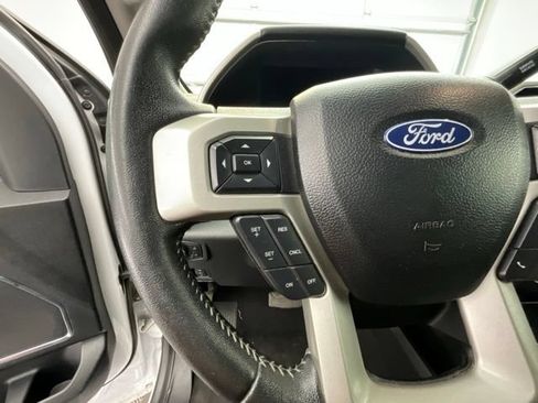 Used 2020 Ford F350 Lariat w/ Lariat Ultimate Package AWD/4WD image 16