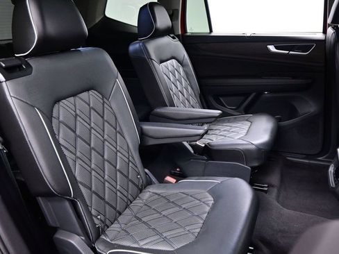 Used 2024 Volkswagen Atlas SEL Premium R-Line AWD/4WD image 48