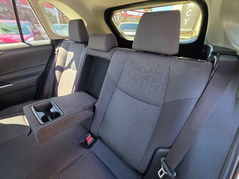 Used 2019 Toyota RAV4 XLE FWD image 23