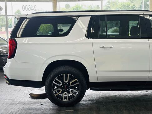 Used 2023 GMC Yukon XL AT4 w/ LPO, Floor Liner Package AWD/4WD image 7