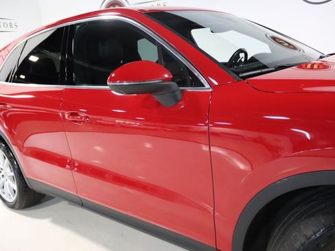 Used 2022 Porsche Cayenne Platinum Edition AWD/4WD image 8