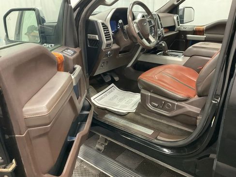 Used 2018 Ford F150 King Ranch w/ Equipment Group 601A Luxury AWD/4WD image 4