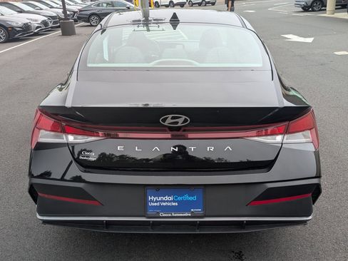 Certified 2024 Hyundai Elantra SEL FWD image 6