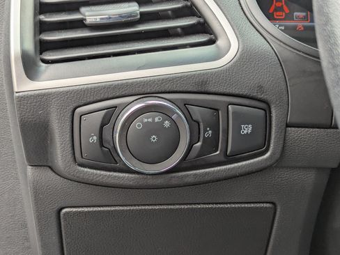 Used 2024 Ford Edge SEL image 17