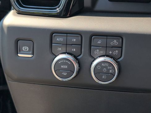 New 2026 GMC Sierra 1500 AT4X AWD/4WD image 27